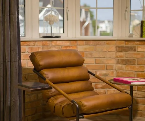 The At Castle 公寓