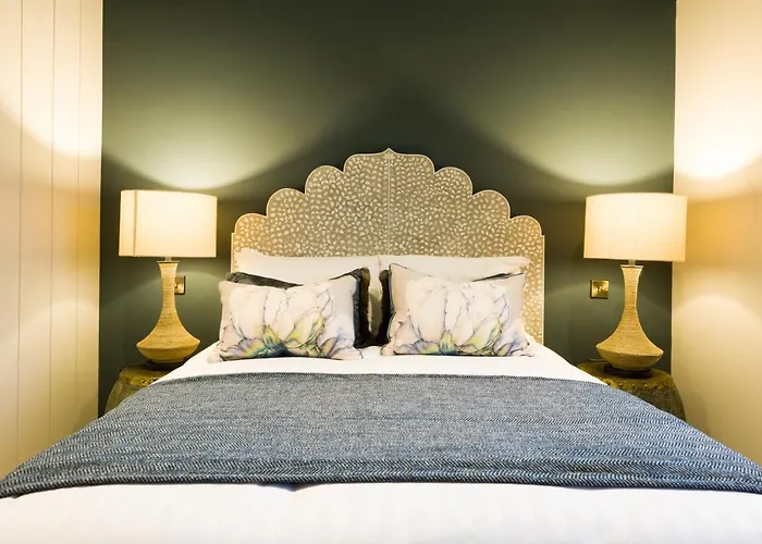 The At Castle 公寓